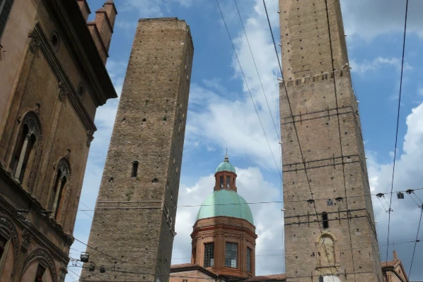 Las Due Torri de Bolonia